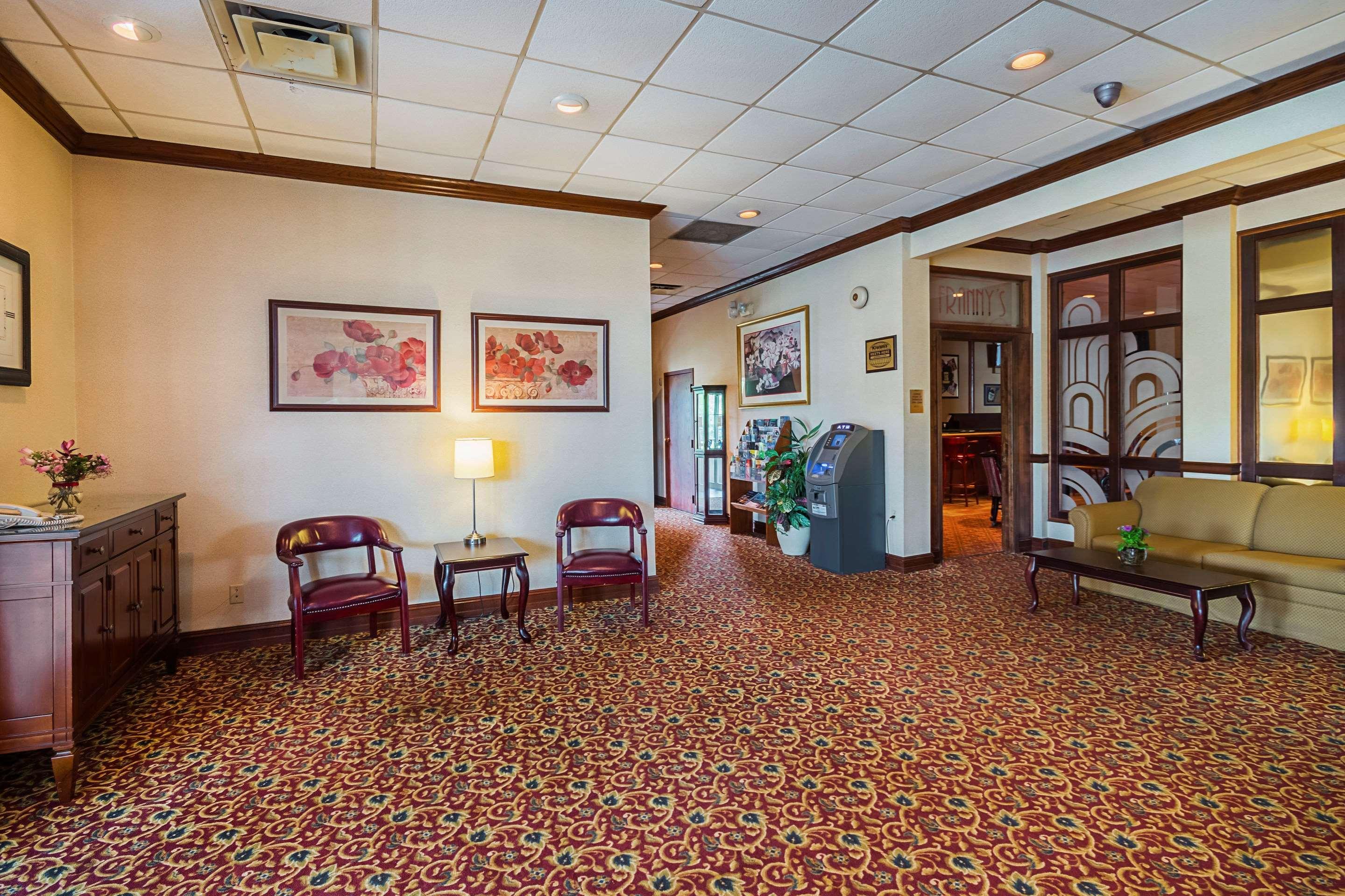 Clarion Inn Fairmont Ngoại thất bức ảnh