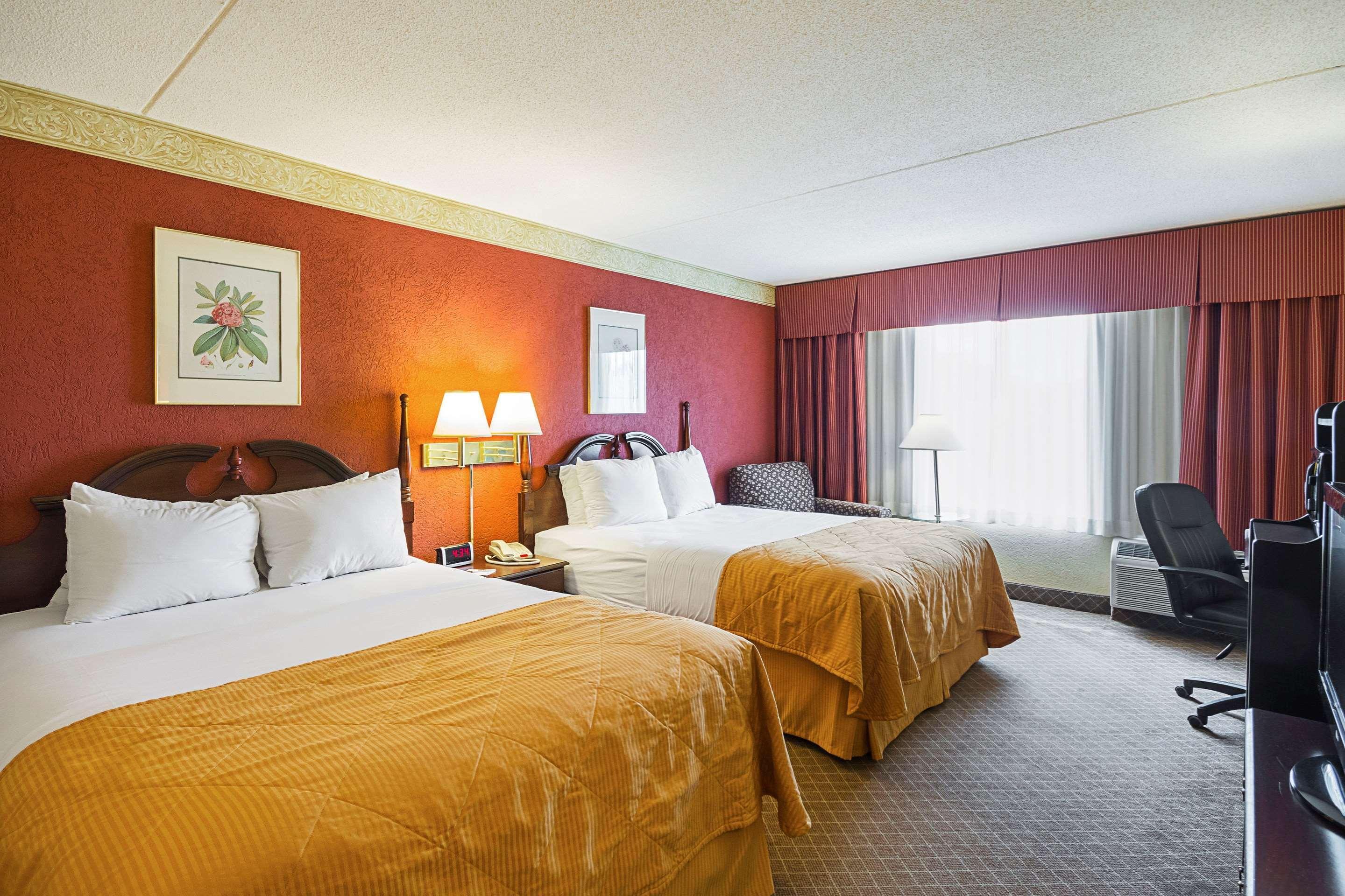 Clarion Inn Fairmont Ngoại thất bức ảnh