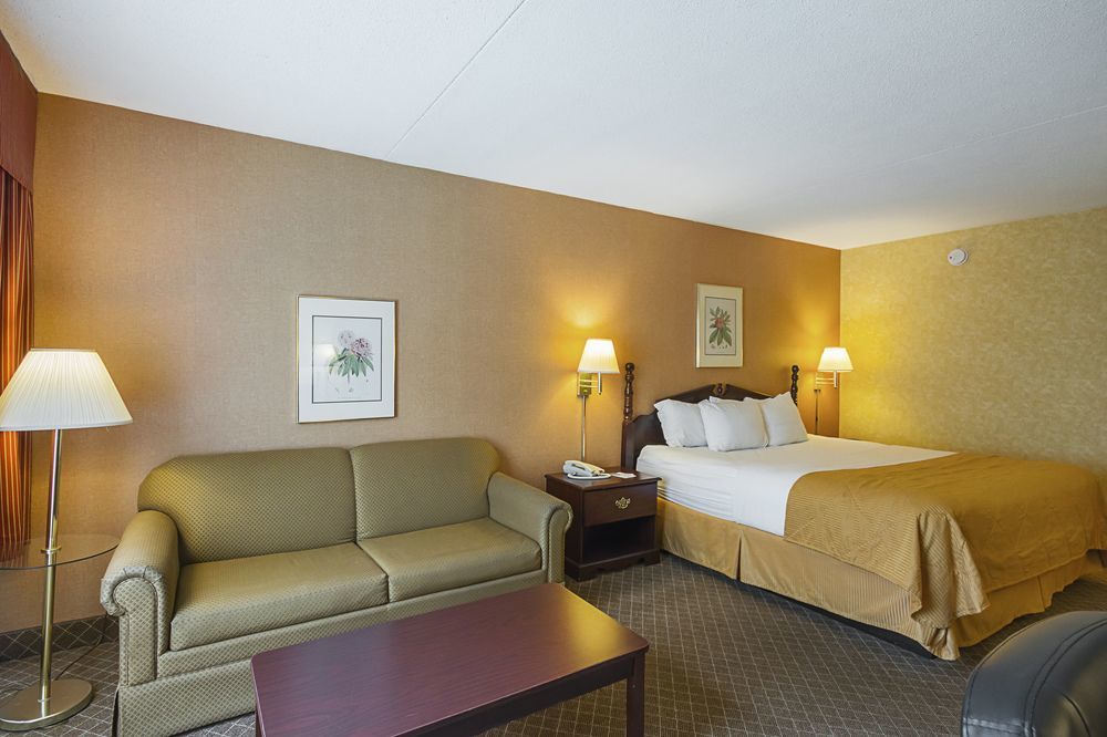Clarion Inn Fairmont Ngoại thất bức ảnh