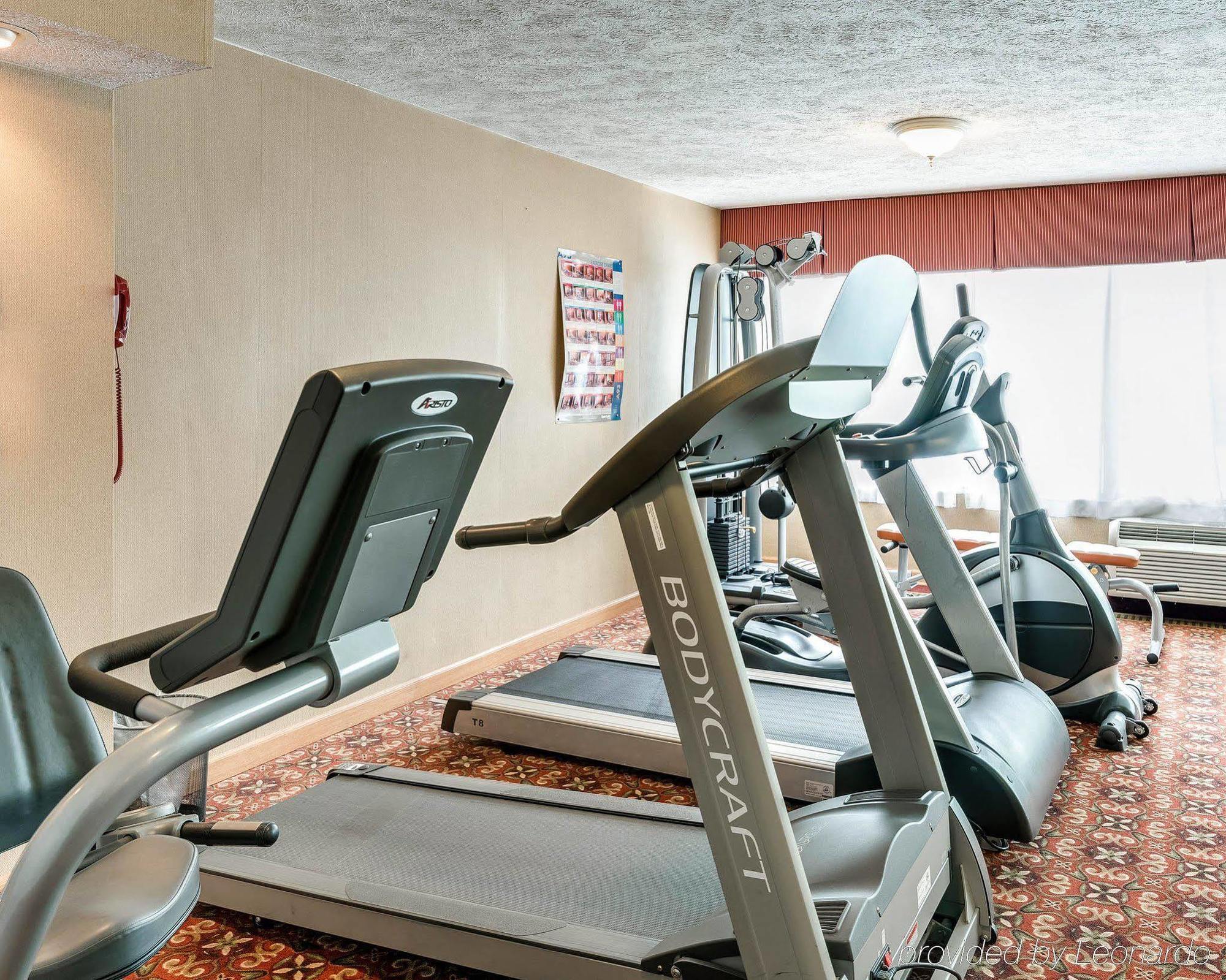 Clarion Inn Fairmont Ngoại thất bức ảnh