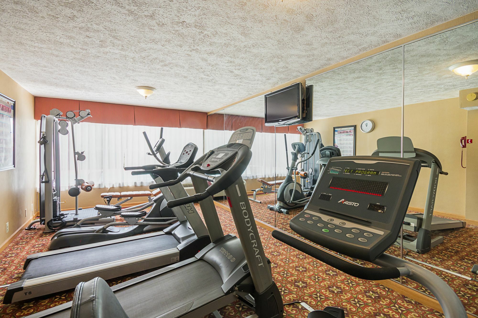Clarion Inn Fairmont Ngoại thất bức ảnh