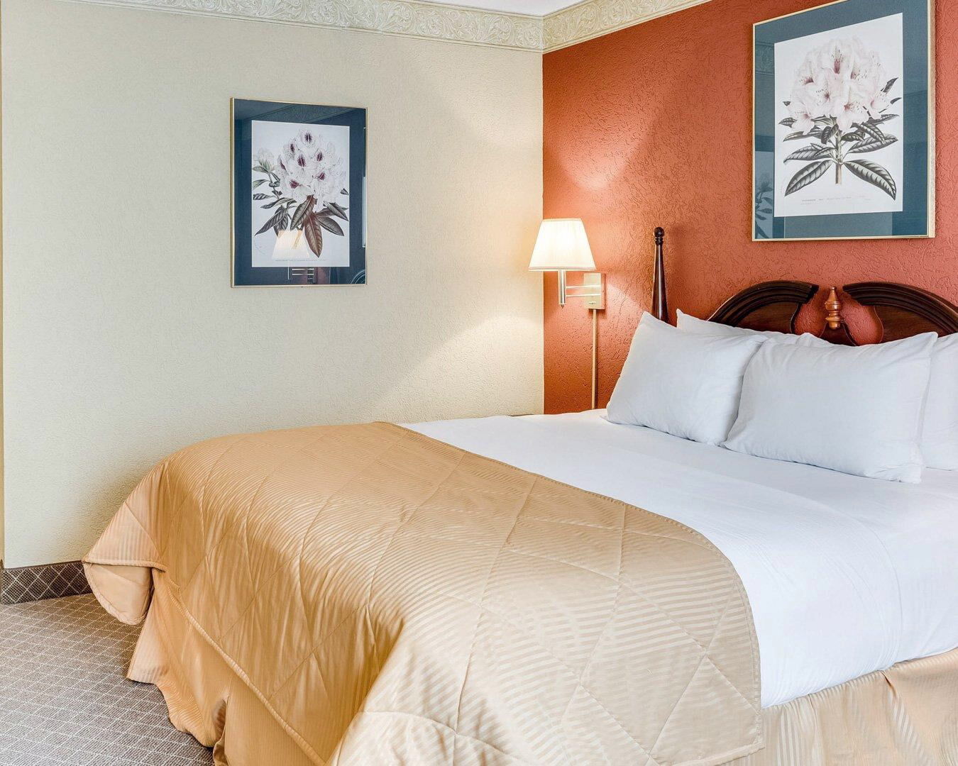 Clarion Inn Fairmont Ngoại thất bức ảnh